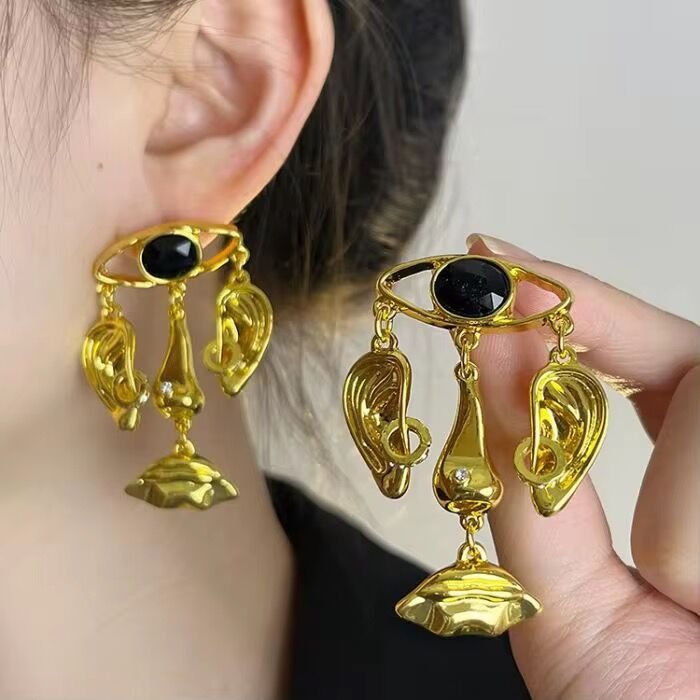 Kulak Burun Model Sallantılı Küpe