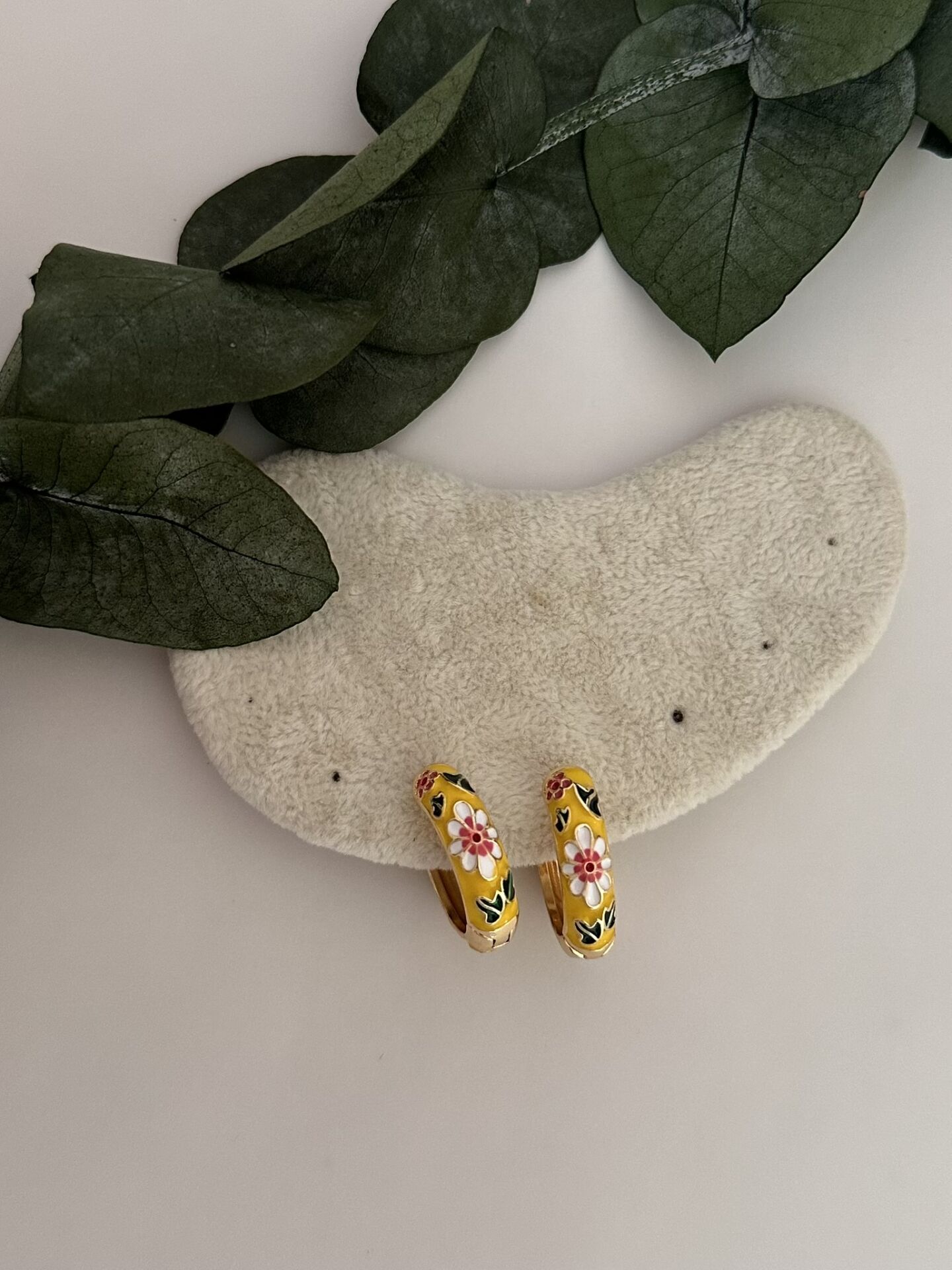 Çelik Mineli Halka Küpe Sarı