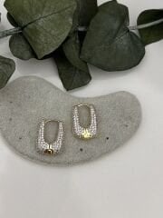 Çelik Kare Taş Detaylı Küpe