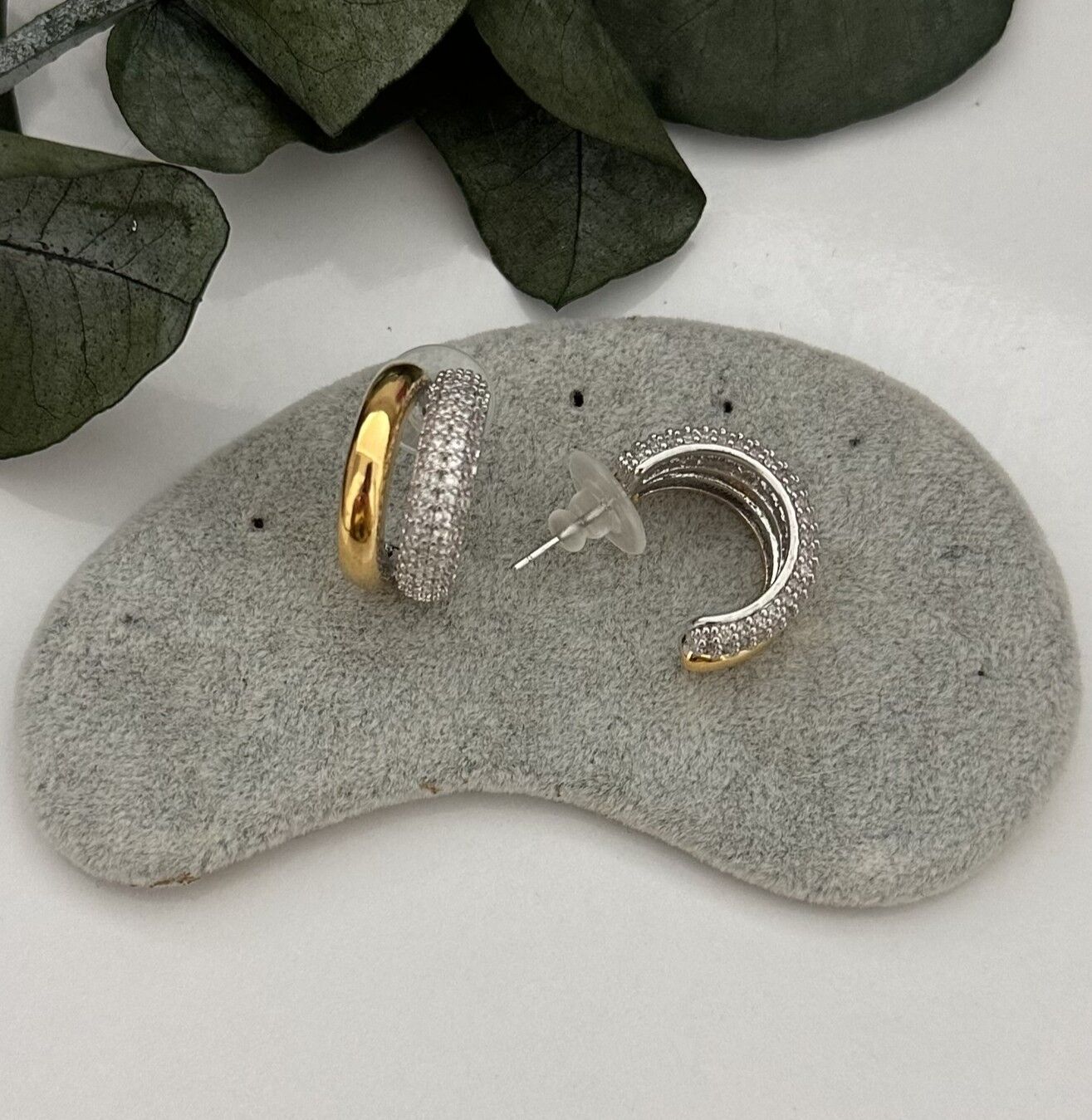 Zirkon Taşlı Gold Halka Küpe