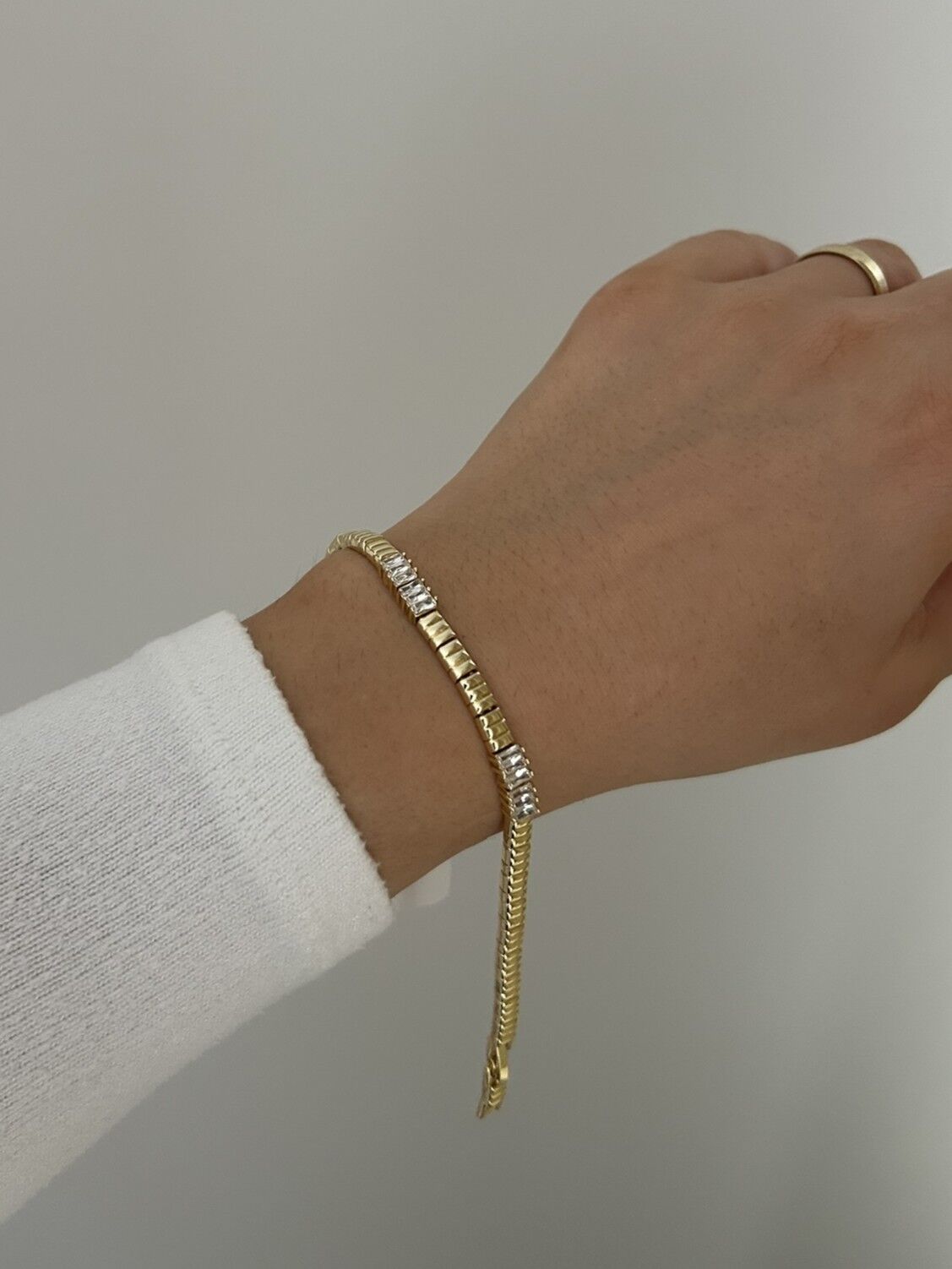 Gold Su Yolu Taşlı Bileklik