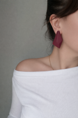 Damla Model Bordo Renk Küpe