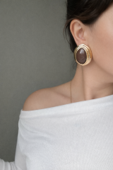 Kahverengi Düğme Model Gold Küpe