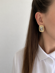 Plaka Model Silver Gold Çelik Küpe