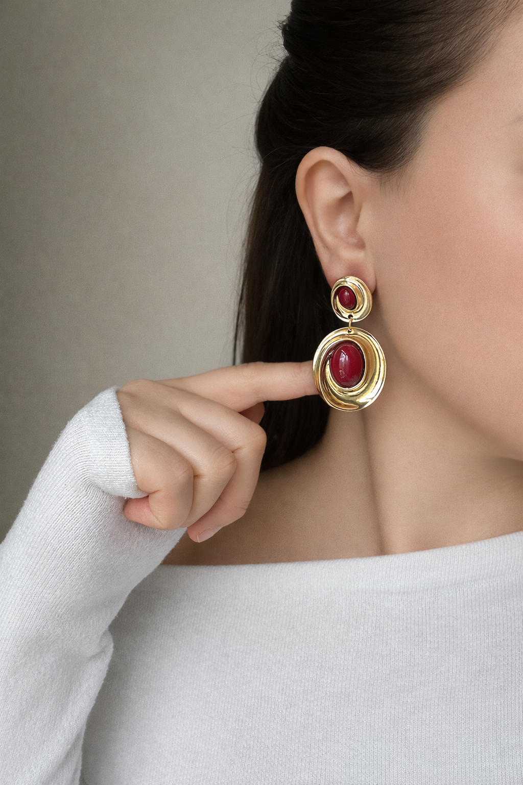 Bordo Sallantılı Küpe